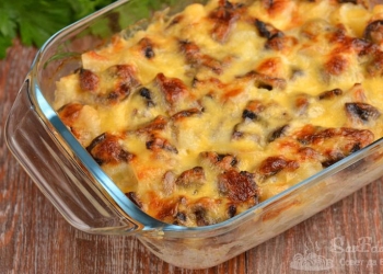 Картофельная запеканка с Костромским сыром и грибами